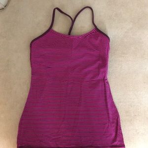 🍋🍋lululemon power Y top🍋🍋